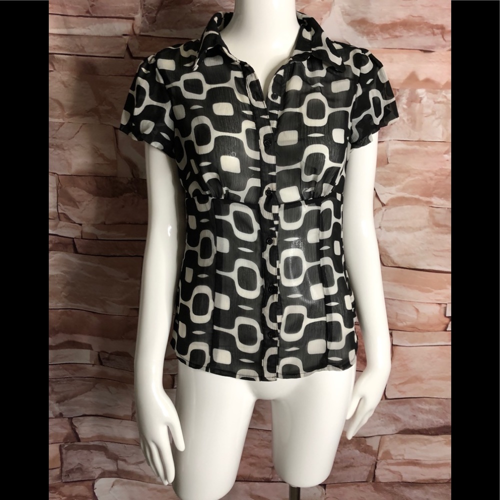 B. Works woman blouse size M